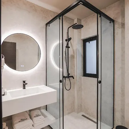 Miramare Boutique מלון Vlorë