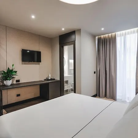 Miramare Boutique מלון Vlorë