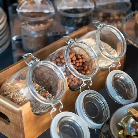 Miramare Boutique 4*