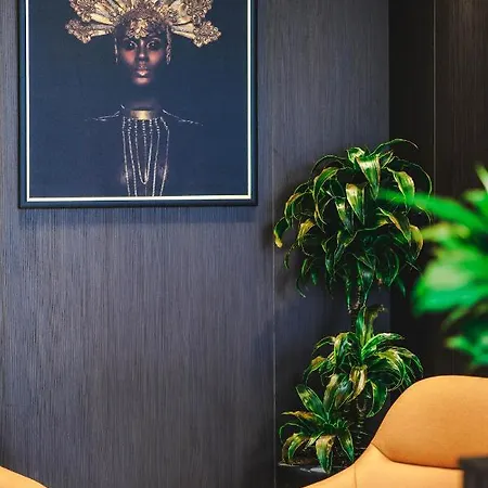 Ξενοδοχείο Miramare Boutique 4*